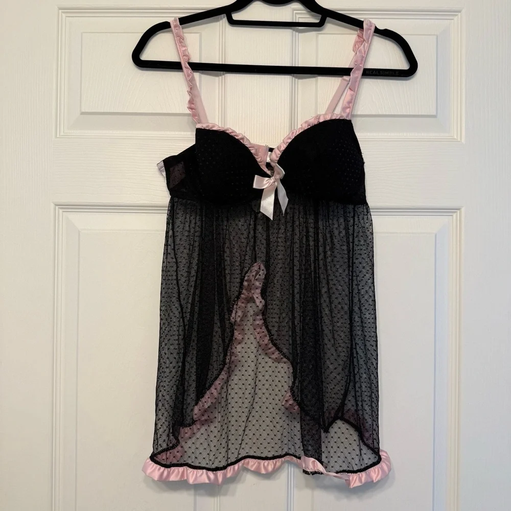 Jezebel Women's Babydoll Black Lace Pink Satin Trim Adjustable Bra/Trim Med‎ EUC